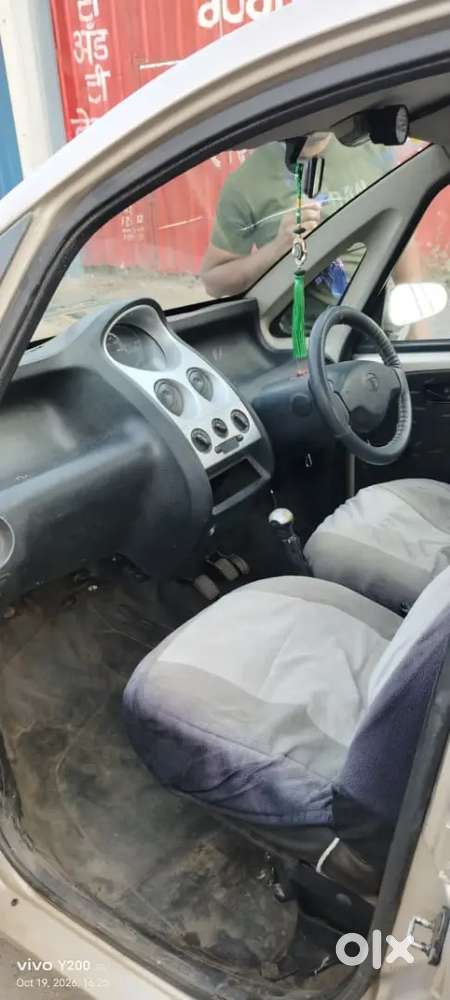 Tata Nano Twist 2012