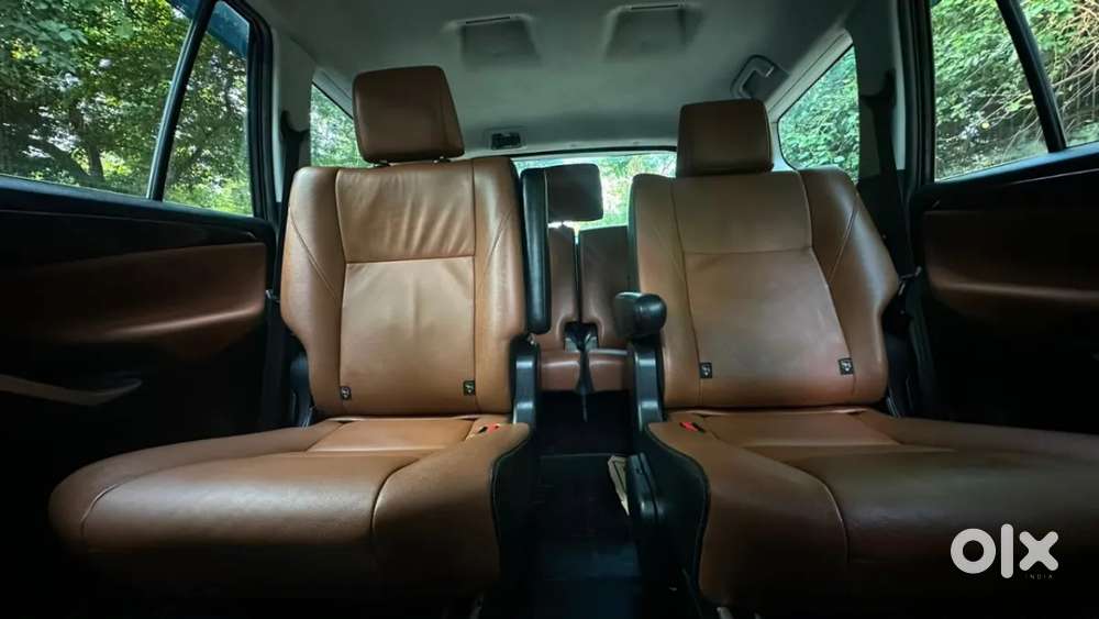 Toyota Innova Crysta 2.7 Zx At, 2022, Petrol