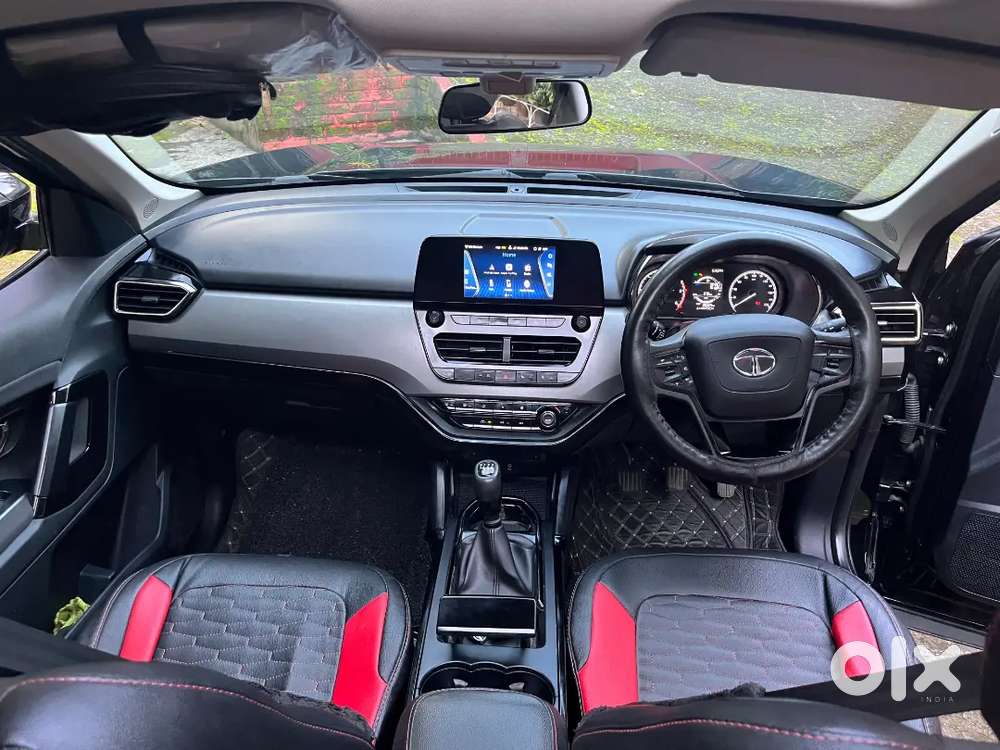 Tata Safari Dark Edition 2022 Diesel 26000 Km Driven 1st Owner Doctor