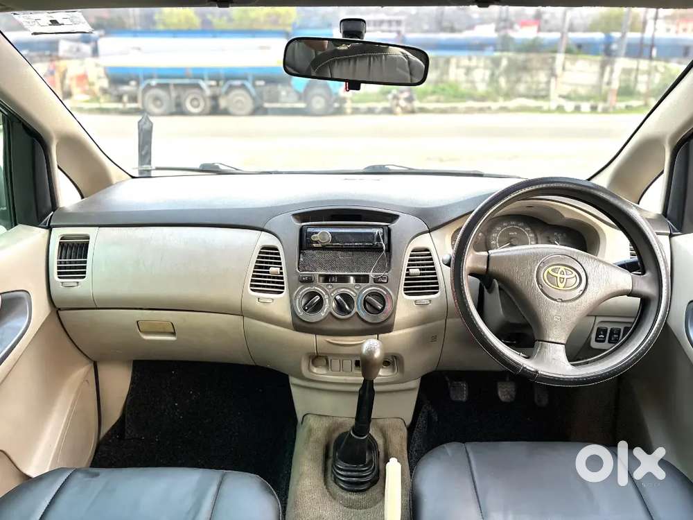 Toyota Innova 2.5g 2009 Model Tax Updated Till 2029