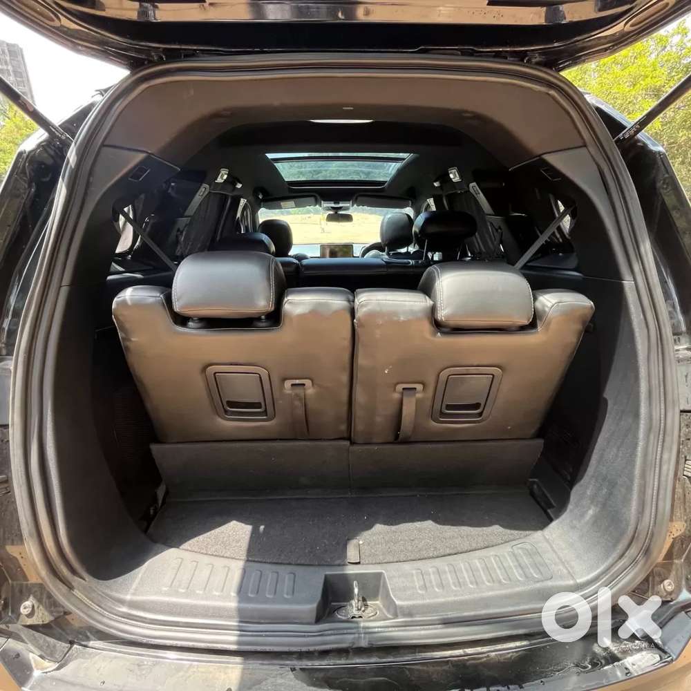 Tata Safari Pure Plus S Dark Edition, 2024, Diesel