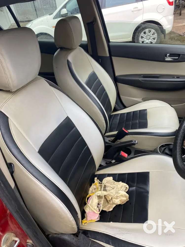 Hyundai I20 2012 Petrol 80000 Km Driven