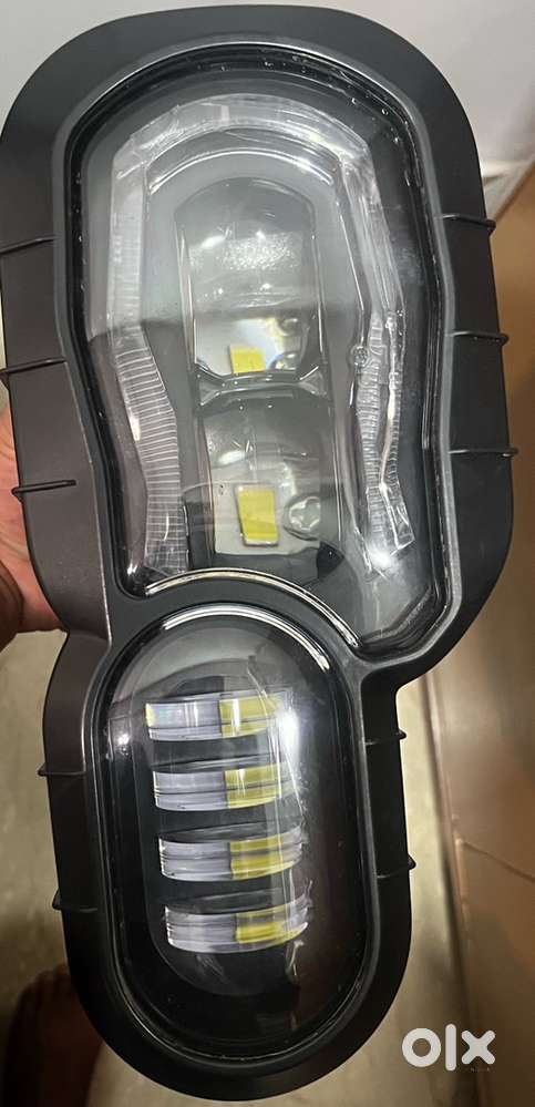 BMW 1250 Headlight