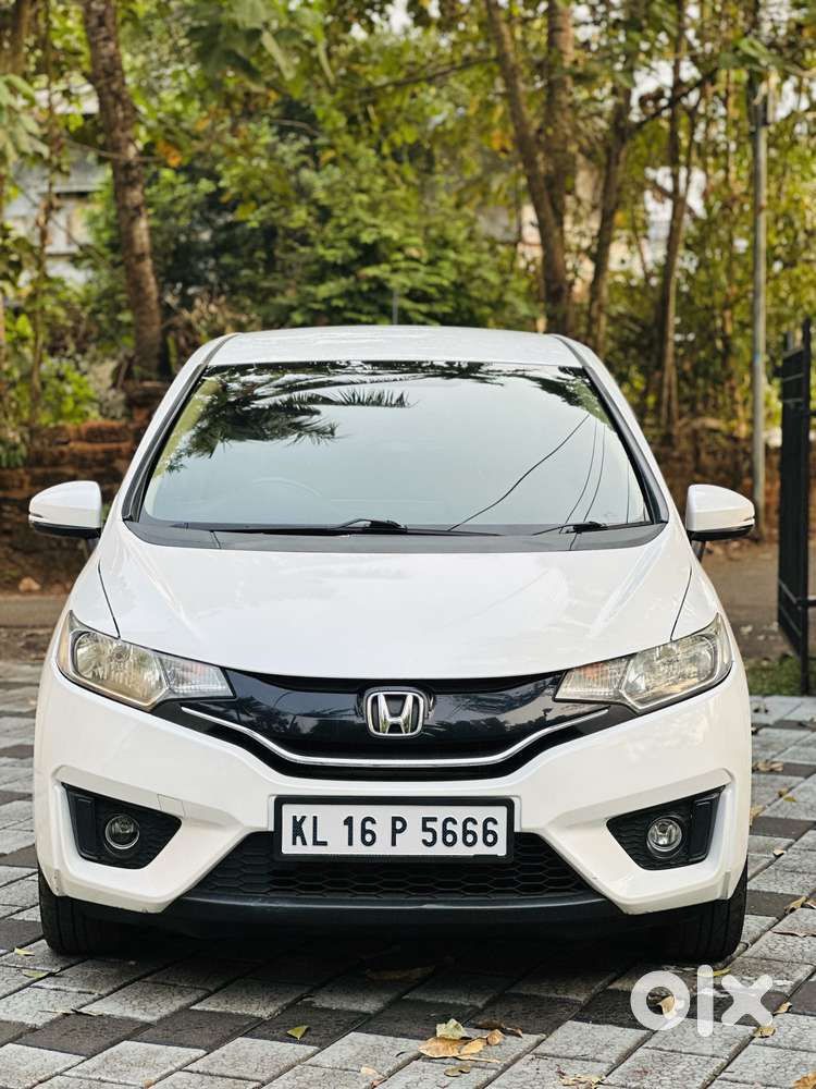 Honda Jazz V Mt Privilege, 2015, Petrol