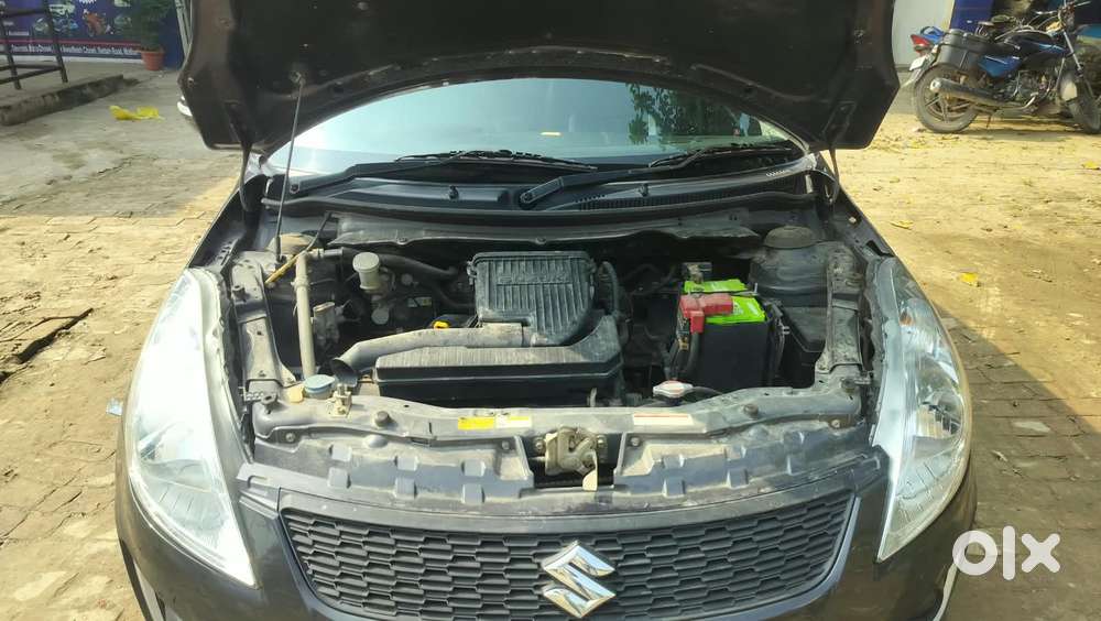 Maruti Suzuki Swift Vxi Optional, 2017, Petrol