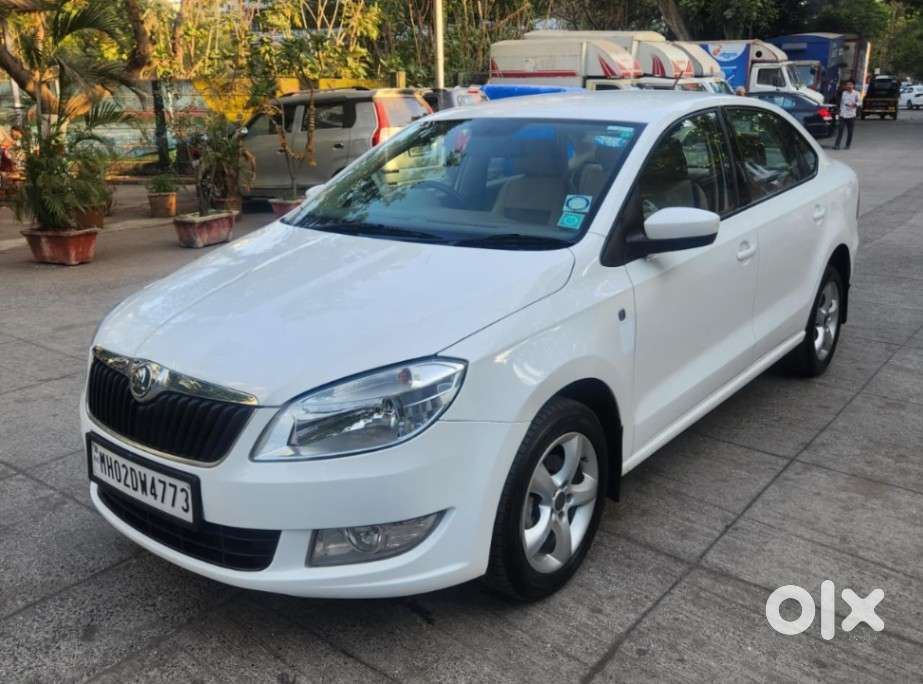 Skoda Rapid 1.6 Mpi Ambition, 2015, Petrol