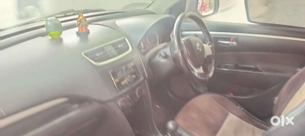 Maruti Suzuki Swift Vxi 1.2 Abs Bs-iv, 2012, Cng & Hybrids