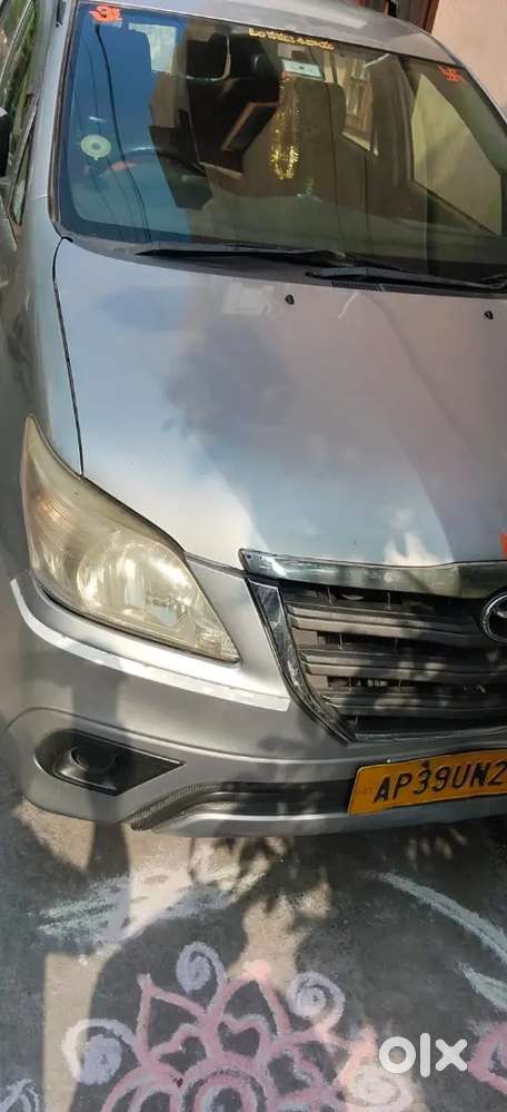 Toyota Innova 2015 Diesel Well Maintained