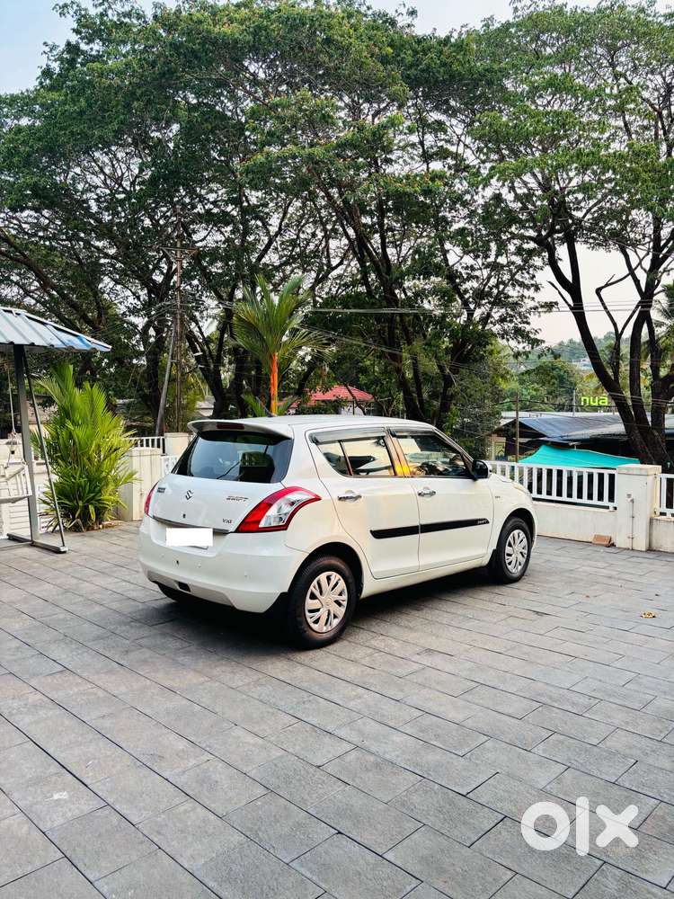 Maruti Suzuki Swift Vxi Optional, 2017, Petrol