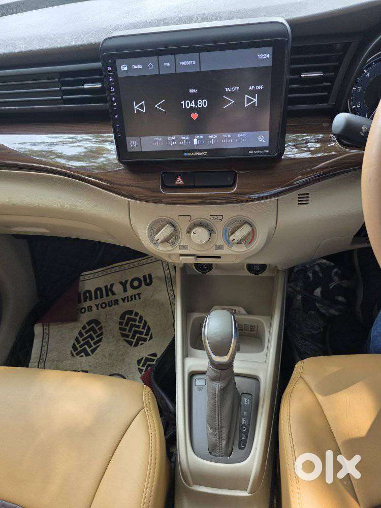 Maruti Suzuki Ertiga Vxi At Petrol, 2022, Petrol