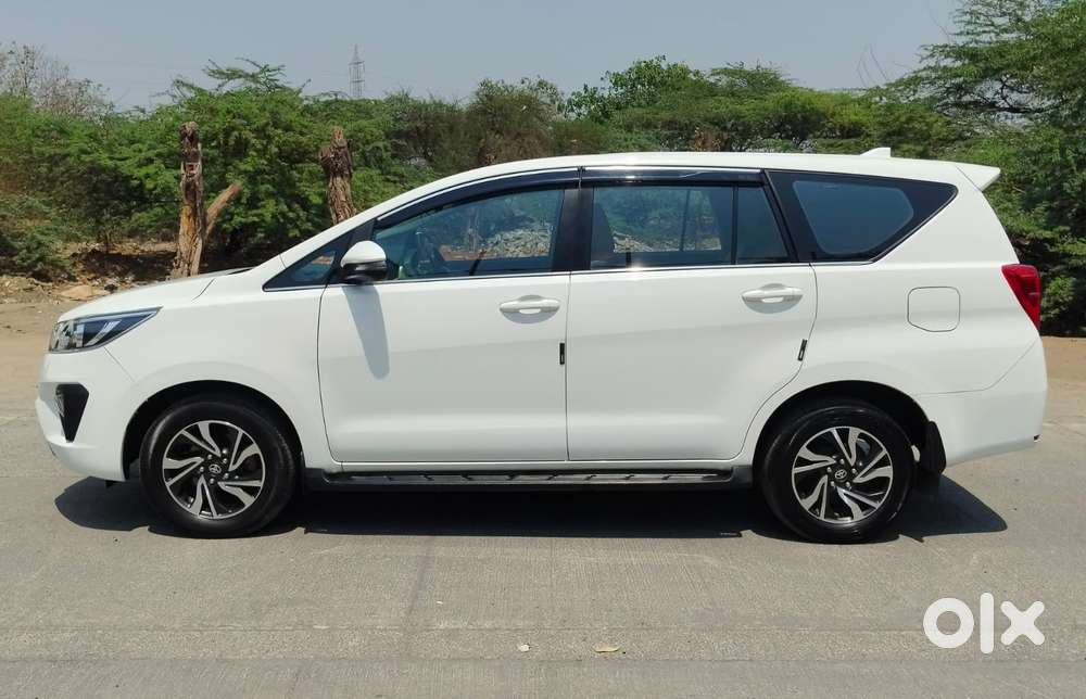 Toyota Innova Crysta [2020-ongoing] 2.4 Gx At 7 Str, 2022, Diesel