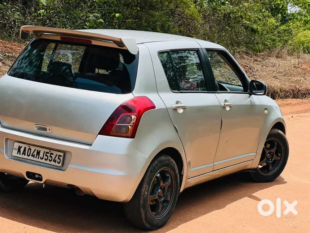 Maruti Suzuki Swift 2011 Diesel 194500 Km Driven