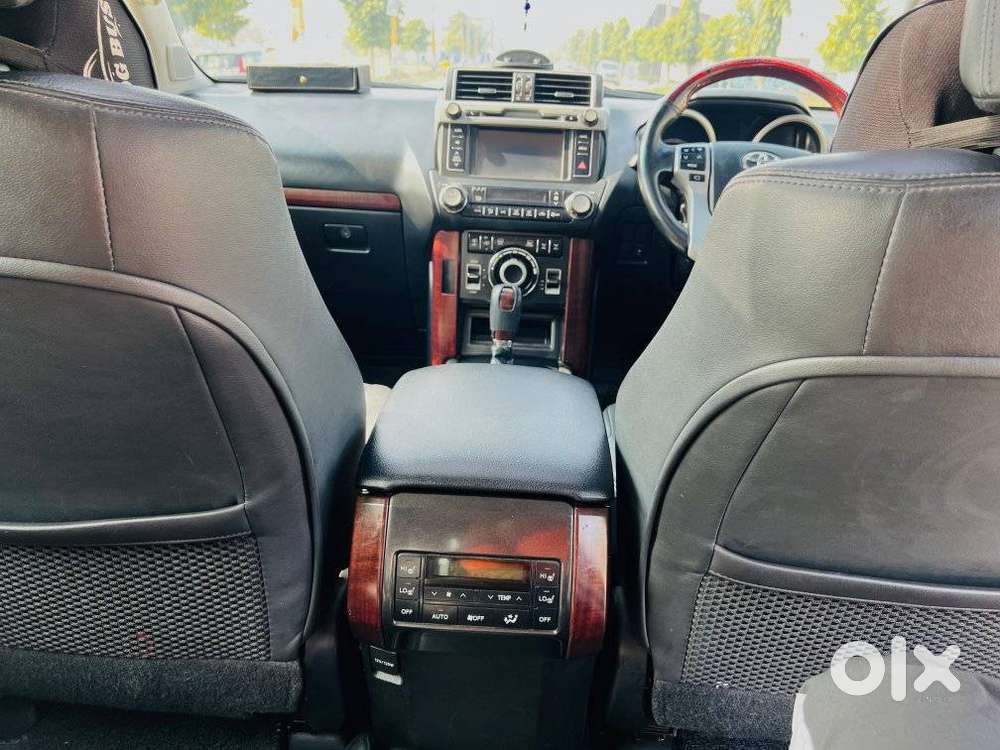 Toyota Land Cruiser Prado Vx L, 2015, Diesel