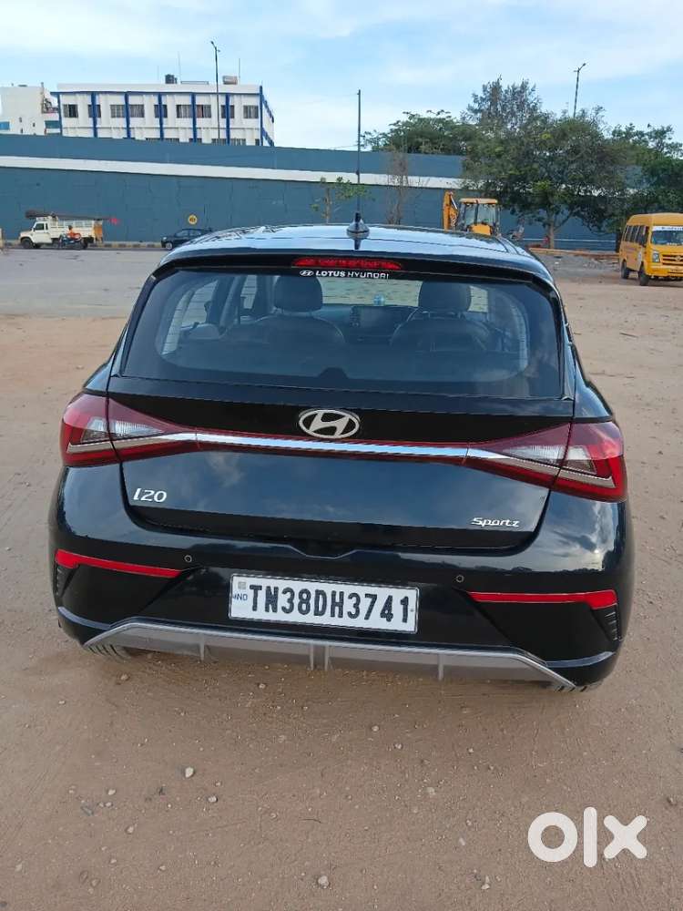 Hyundai I20 Sportz 1.2 Ivt, 2023, Petrol