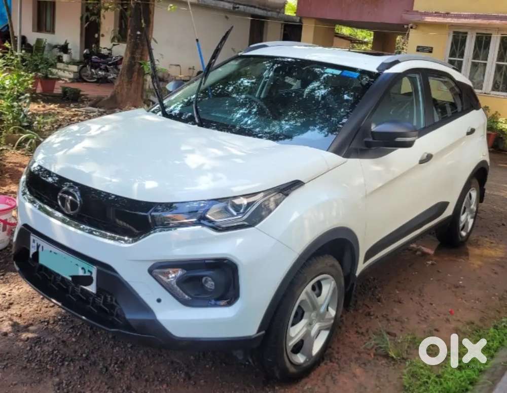 Tata Nexon Petrol – Excellent Condition  Only 20,000 Km Driven