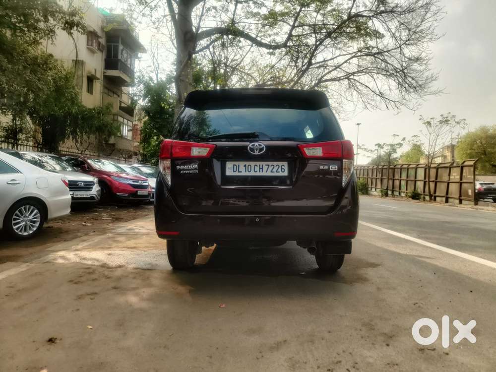 Toyota Innova Crysta 2.8 Gx At, 2017, Diesel