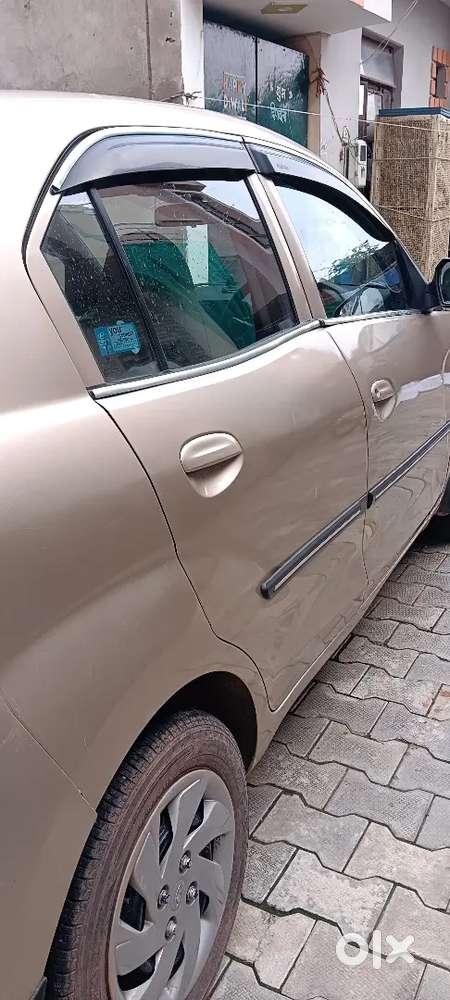 मुझे अपनी कर बेचनी है अर्जेंट में लेने वाले ही कॉल करें