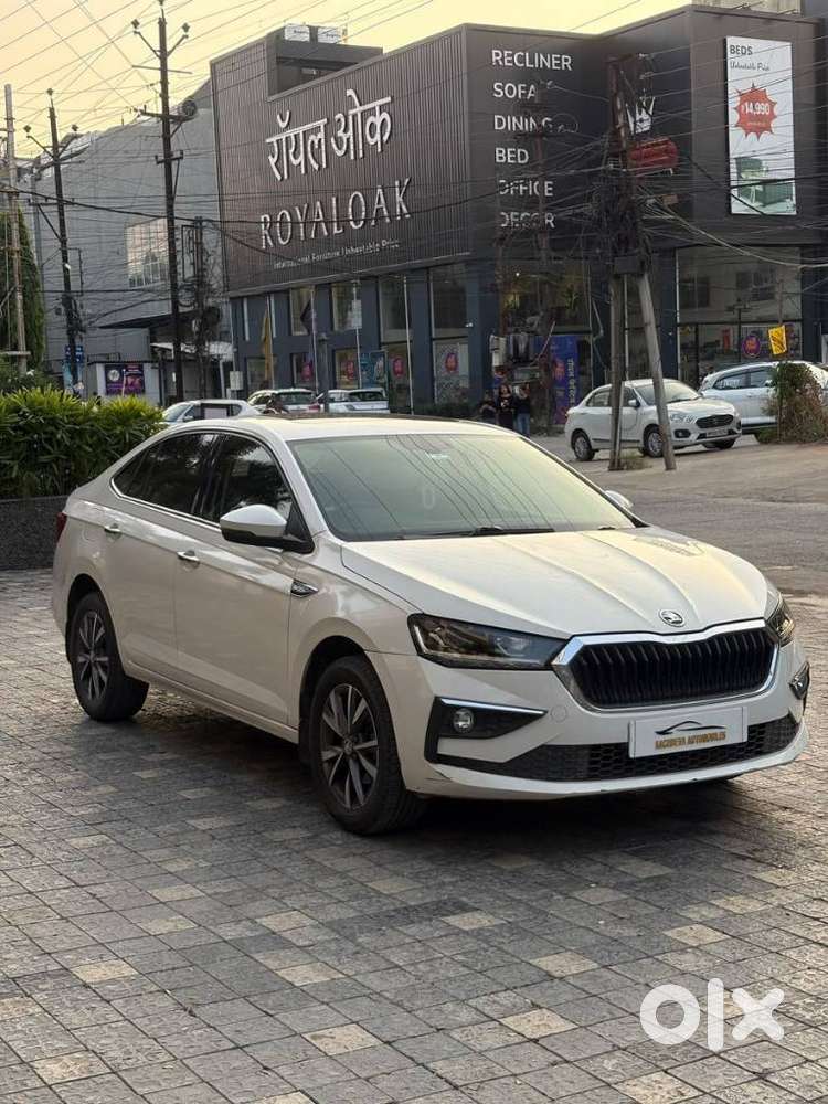 Skoda Slavia 1.0 Tsi Style At, 2023, Petrol