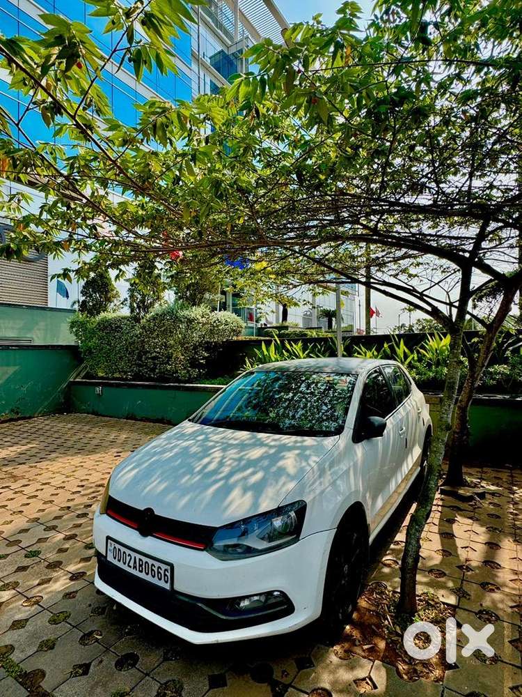 Volkswagen Polo 2016 Petrol 123000 Km Driven