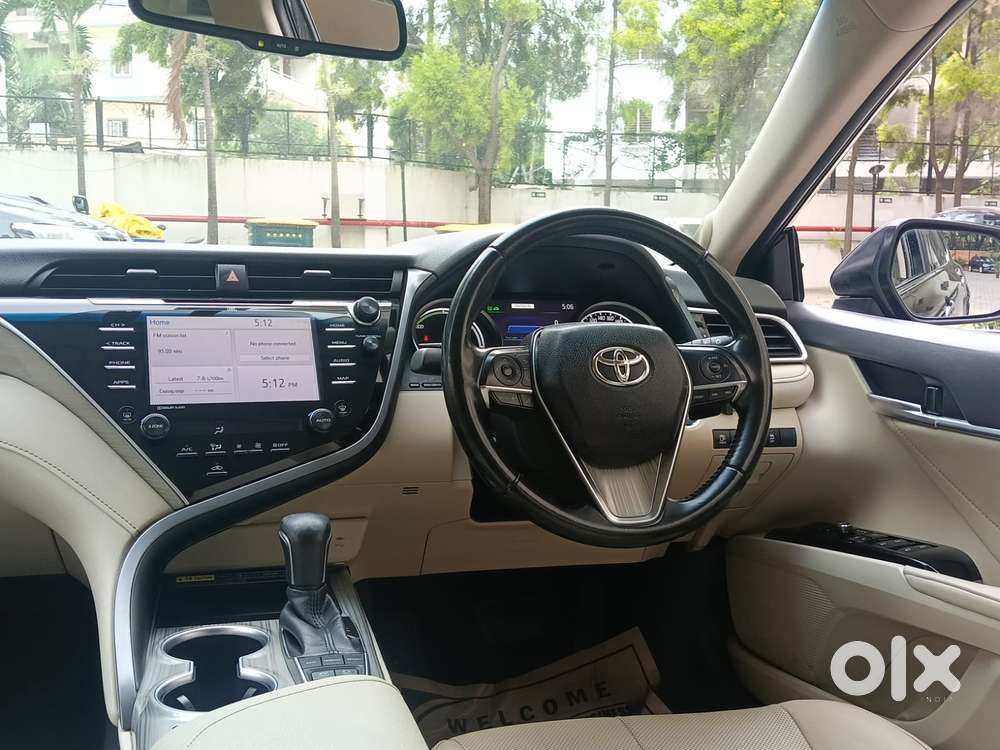 Toyota Camry 2.5 Hybrid, 2019, Petrol