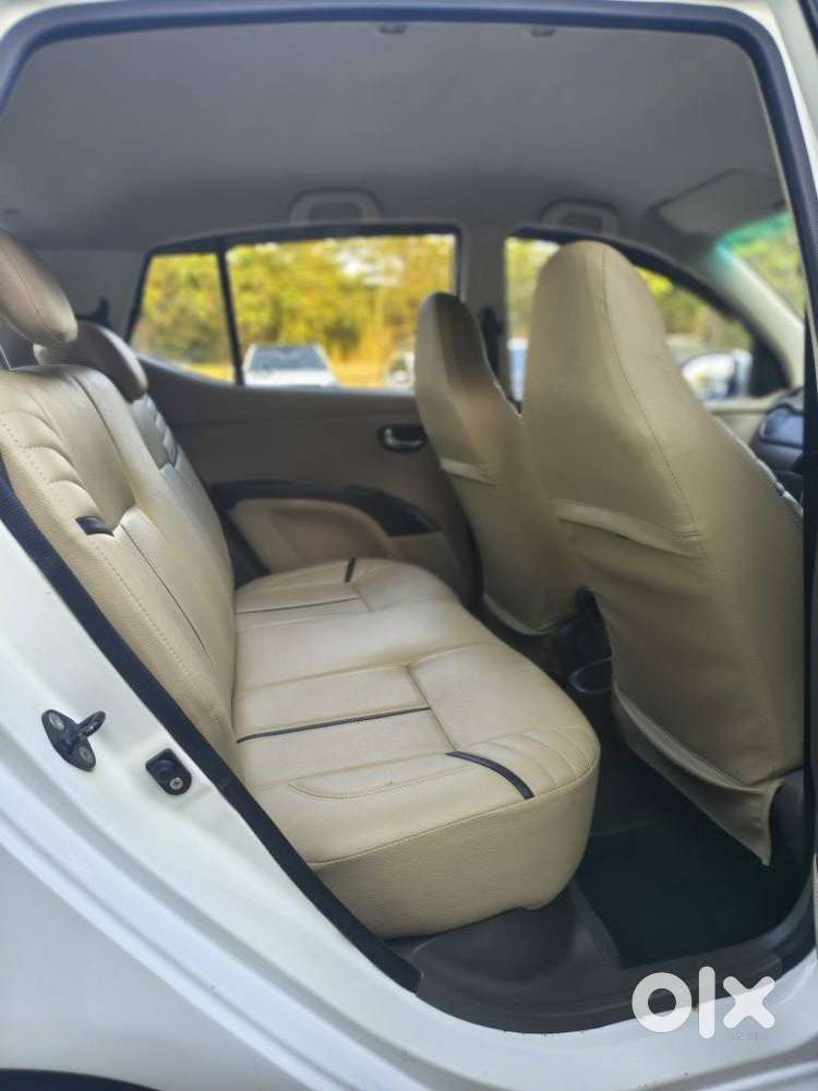 Hyundai I10 Sportz At, 2012, Petrol