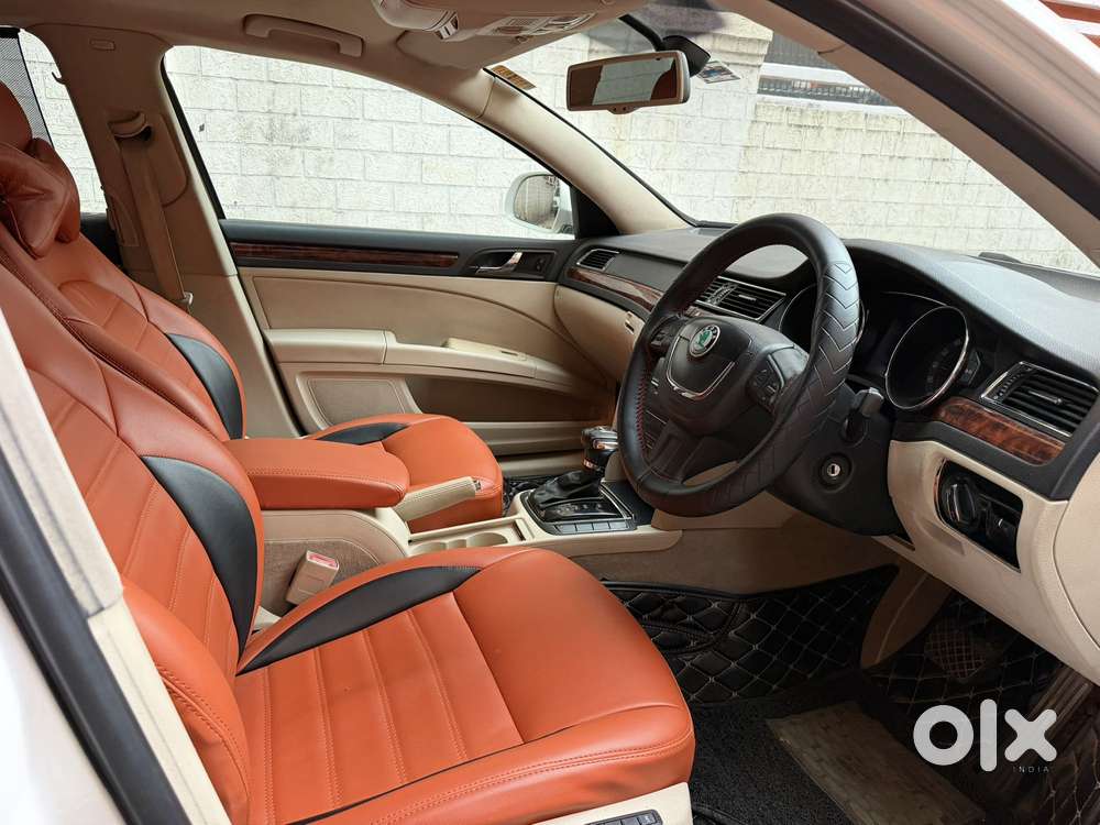Skoda Superb 1.8 Elegance Tsi At, 2011, Petrol