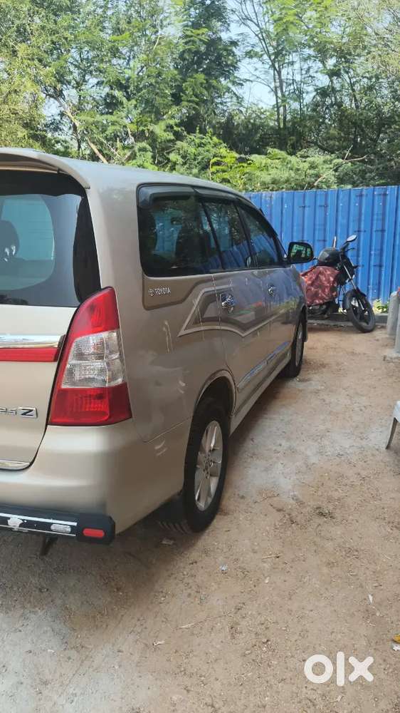 Toyota Innova 2015 Diesel 125000 Km Driven