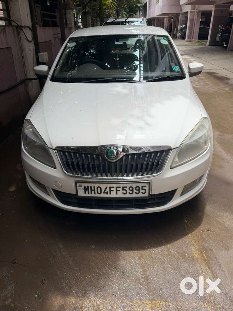 Skoda Rapid Ambition 2012