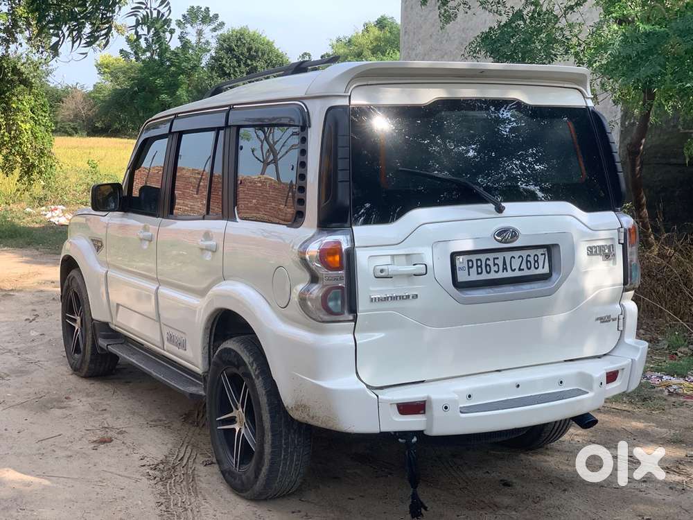 Mahindra Scorpio Diesel 2015