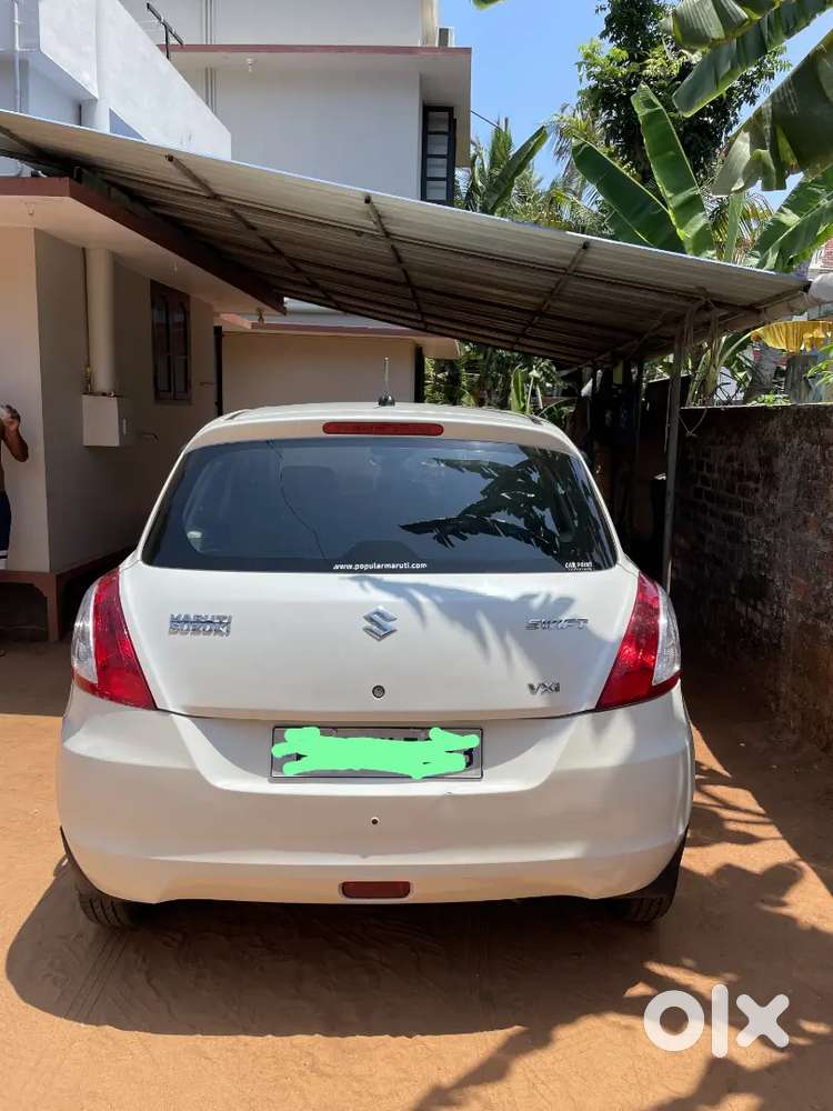 Maruti Suzuki Swift 2015 Petrol 104000 Km Driven