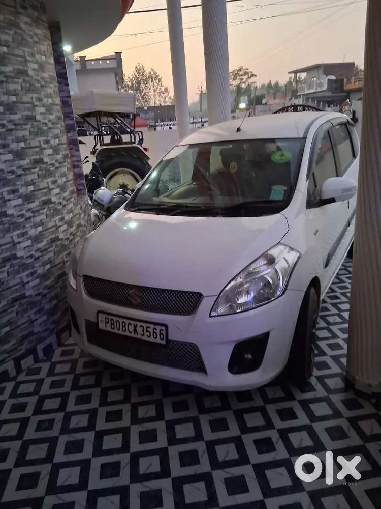 Maruti Suzuki Ertiga 2013 Diesel 80000 Km Driven