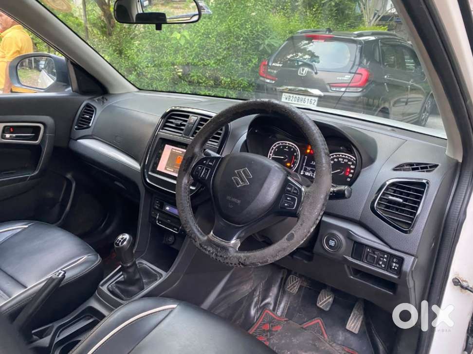 Maruti Suzuki Brezza 1.5 Zxi Smart Hybrid, 2022, Petrol