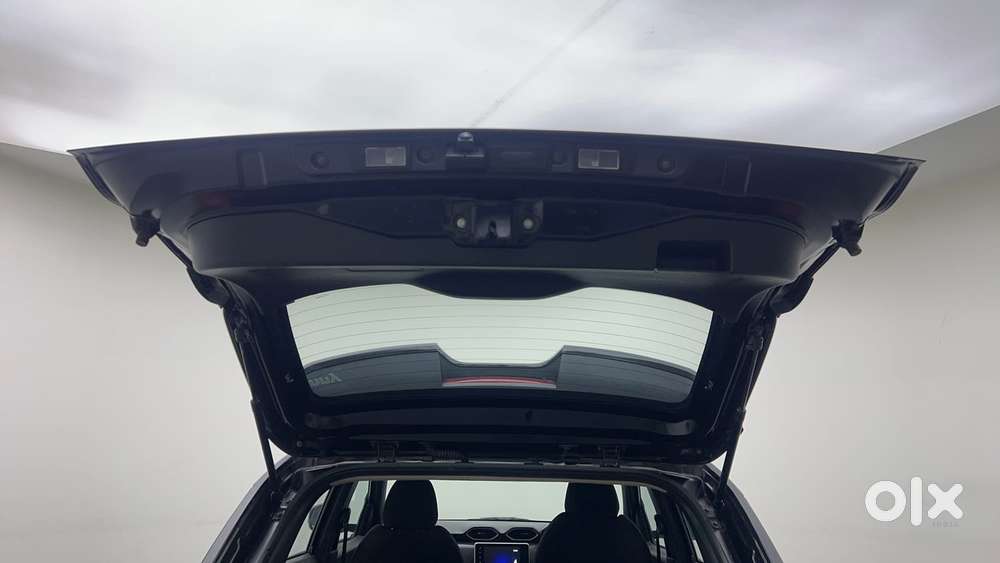 Nissan Magnite 1.0 Xv Premium, 2023, Petrol