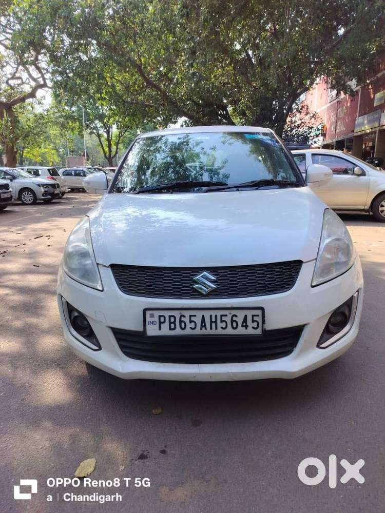 Maruti Suzuki Swift Vxi 1.2 Abs Bs-iv, 2016, Petrol