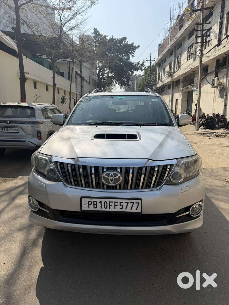 Toyota Fortuner 3.0 4x2 Automatic, 2014, Diesel