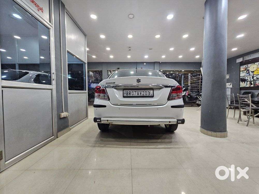 Maruti Suzuki Dzire Vxi Ags, 2022, Petrol