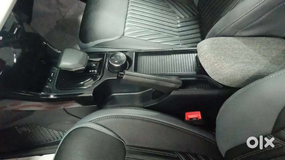 Tata Curvv Petrol Automatic 2024