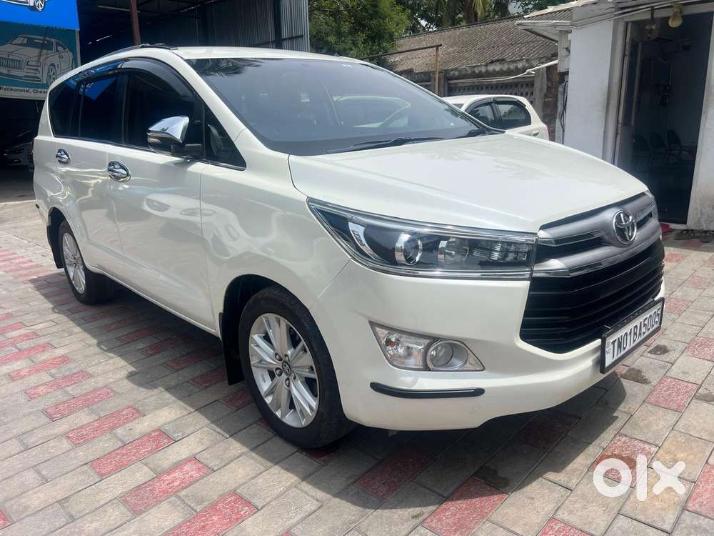 Toyota Innova Crysta 2.8z Automatic, 2016, Diesel
