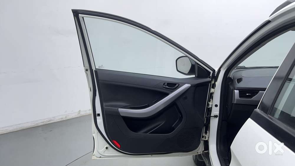 Tata Nexon 1.2 Revotron Xm, 2023, Petrol
