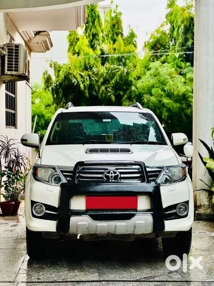 Toyota Fortuner 4x2 At, 2015, Diesel