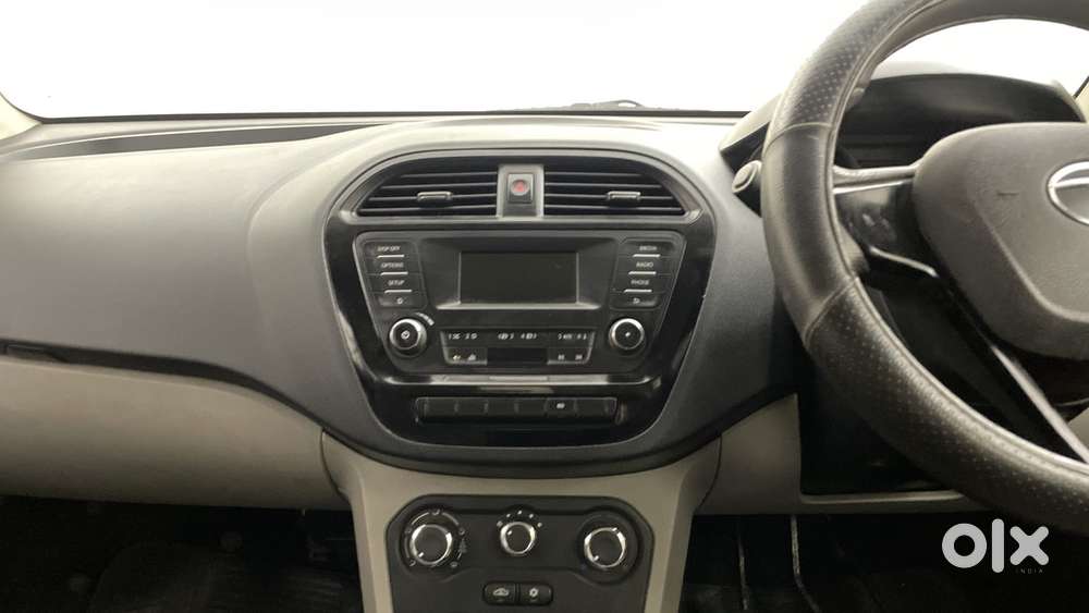 Tata Tiago 1.2 Revotron Xt, 2018, Petrol