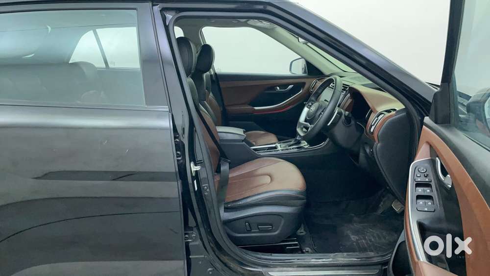 Hyundai Alcazar 2.0 Signature (o) Petrol At 6 Str, 2022, Petrol