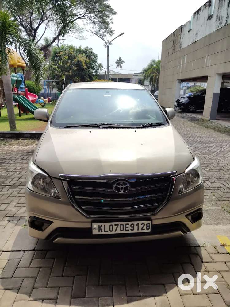 2014 Toyota Innova 7 Seater
