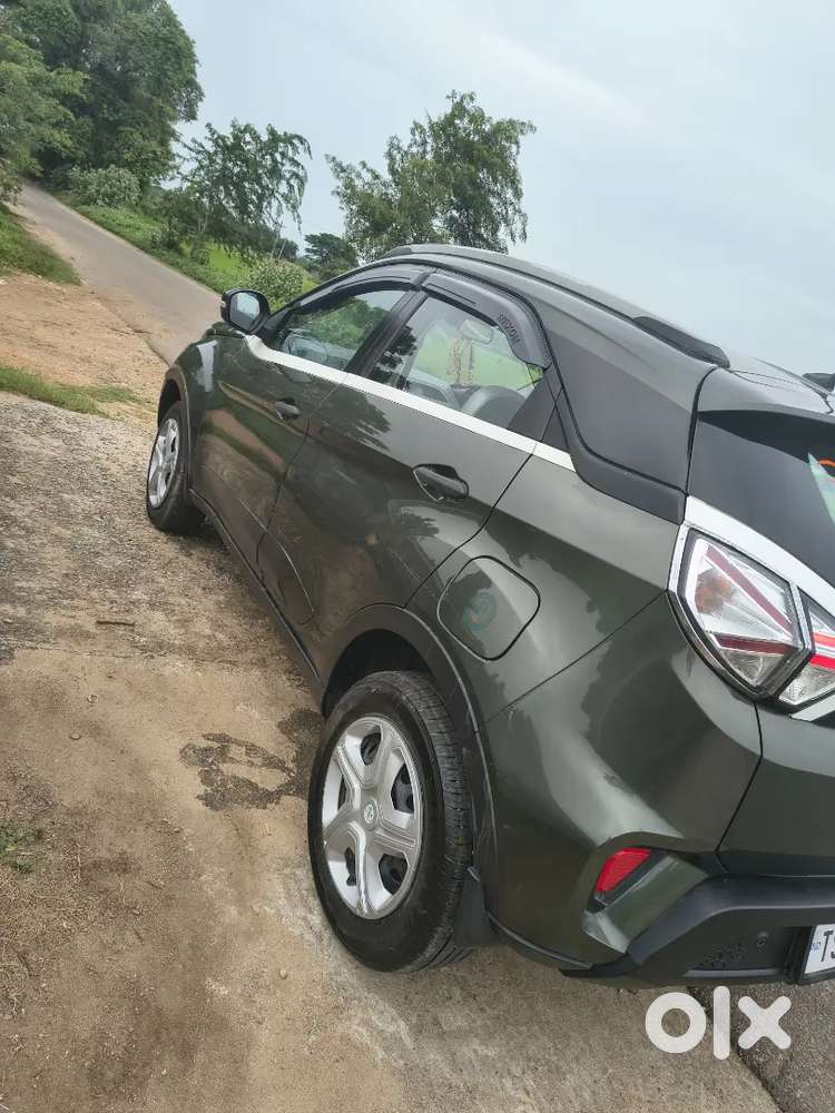 Tata Nexon 2021 Petrol