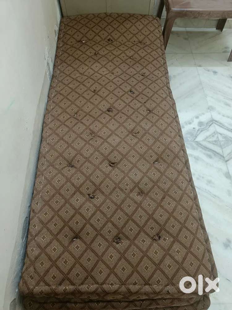 Unused 4 New Cotton Beds 20Kg