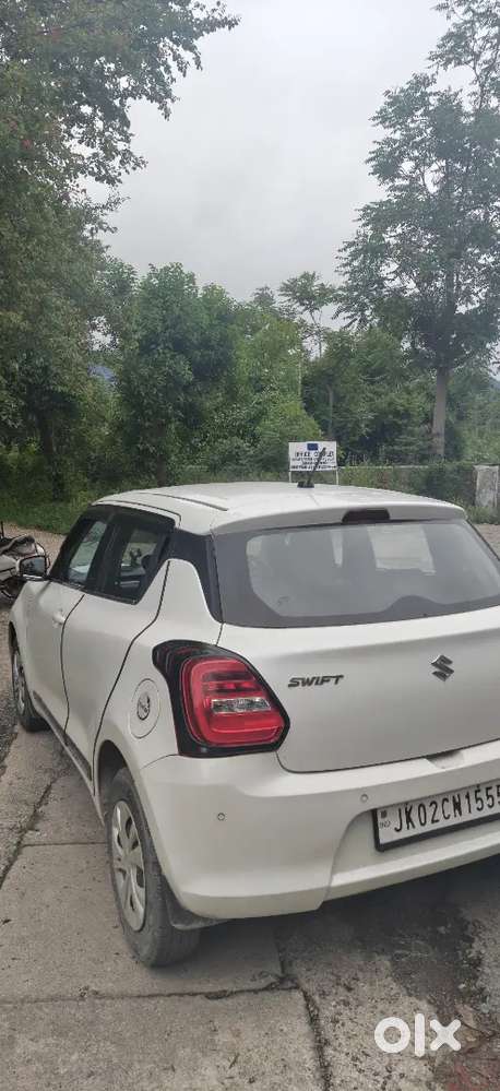 Maruti Suzuki Swift 2020 Petrol 75000 Km Driven
