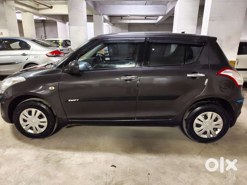 Maruti Suzuki Swift Lxi Option, 2017, Petrol