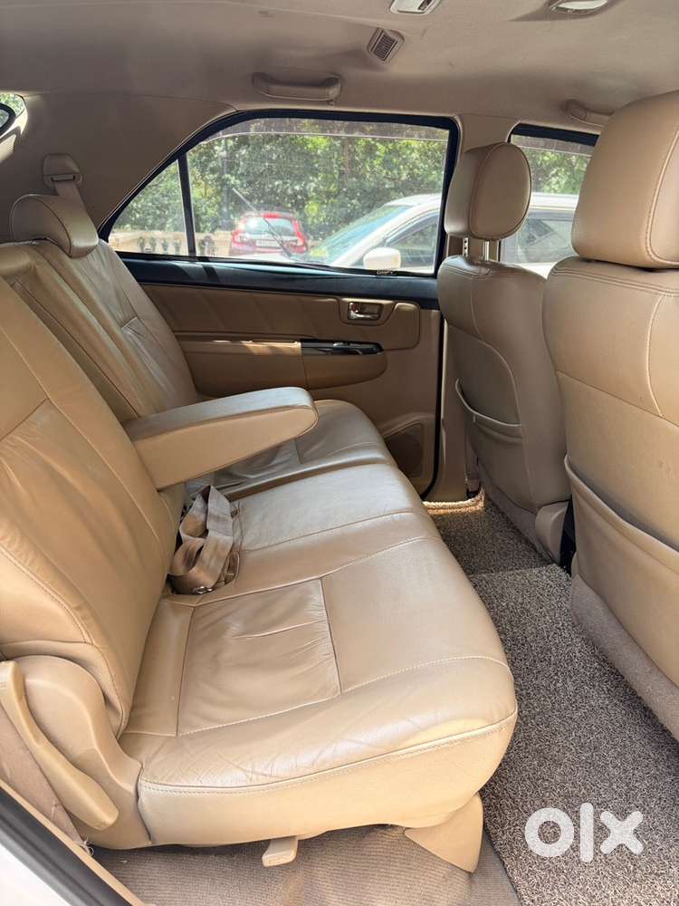 Toyota Fortuner 2014 Dec 4x2 Automatic