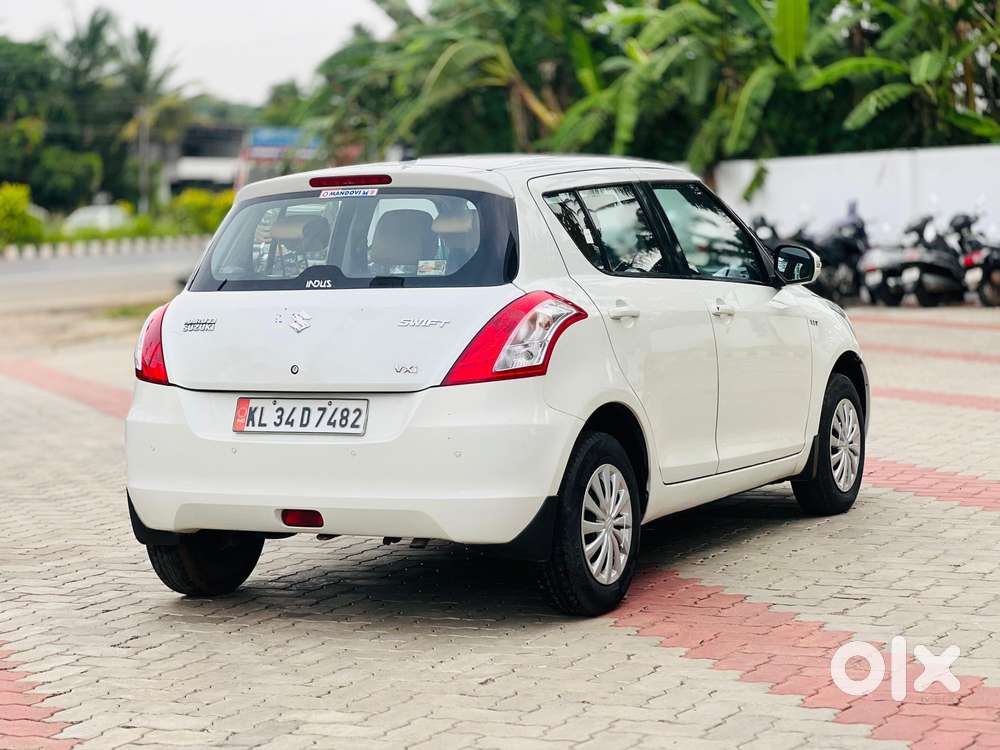 Maruti Suzuki Swift 2004-2010 Vxi Bsiv, 2016, Petrol
