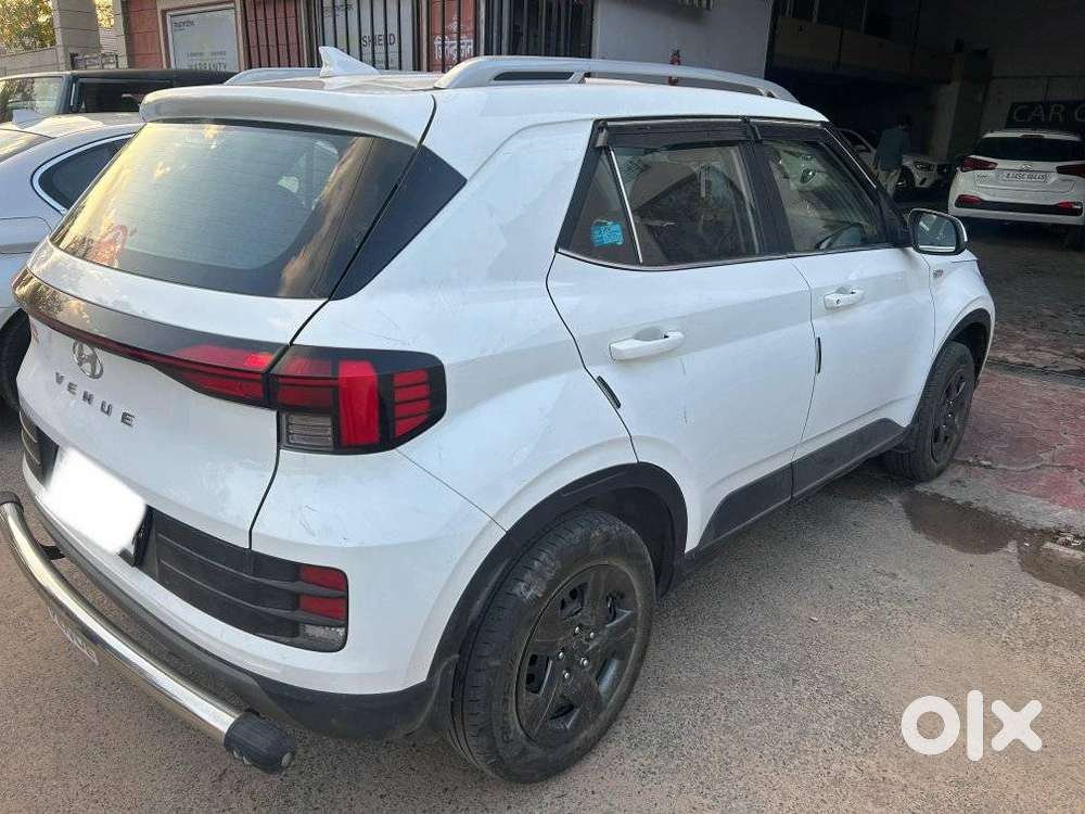 Hyundai Venue S Mt 1.2 Kappa, 2023, Petrol